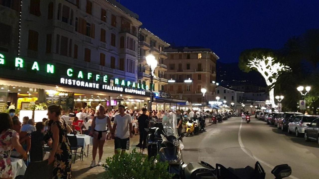 Bella Vacanza - City Center -Air Conditioning -Wi-Fi Rapallo Luaran gambar